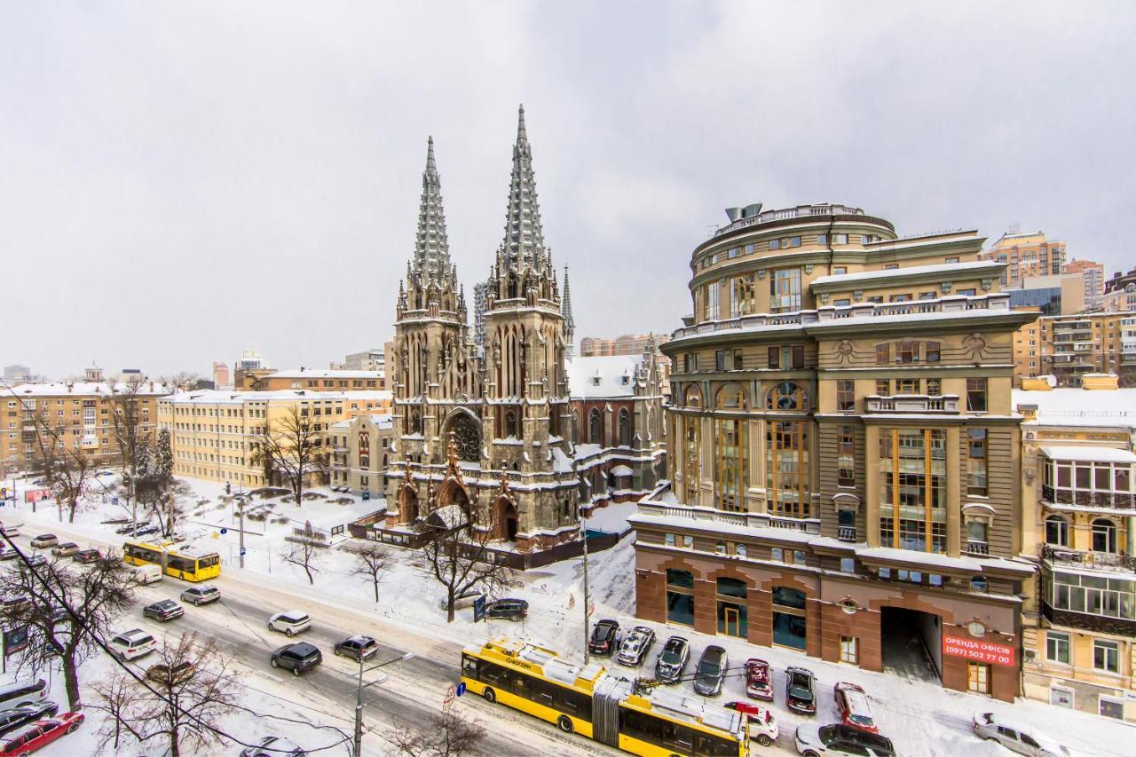 Шикарная Квартира Возле Костёла В Центре Kiev Ngoại thất bức ảnh